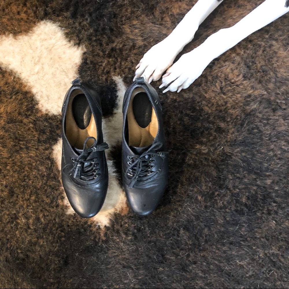Earth Black Booties